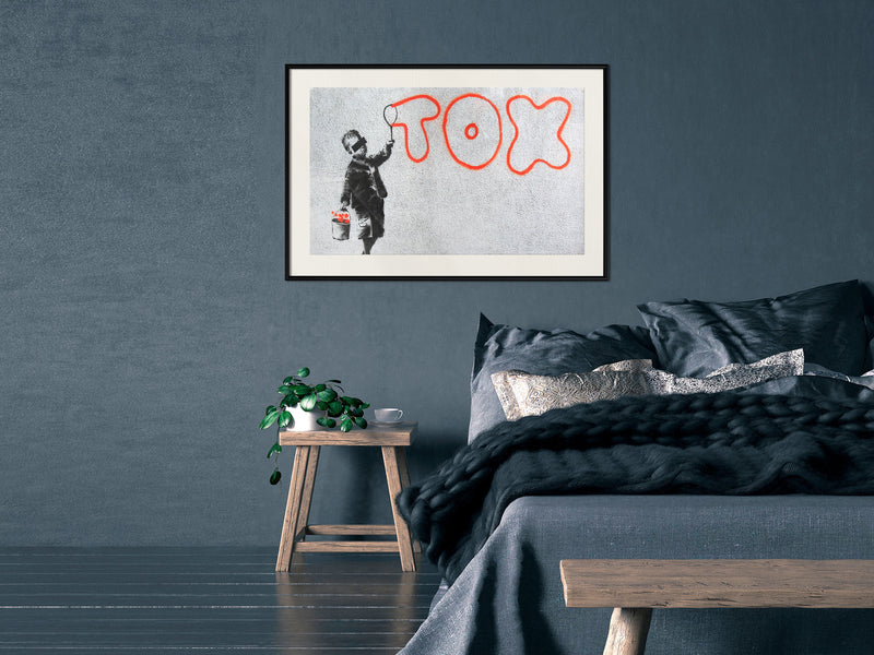 Poster - Banksy: Tox  - zwart passepartout